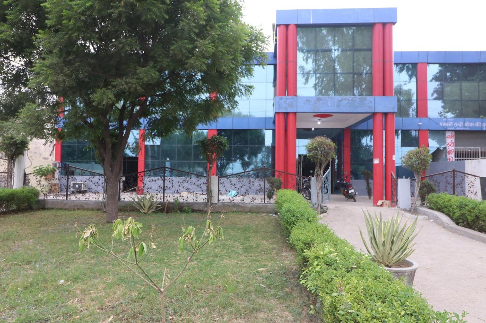 Hotel O Mulaqat Dadri Bagian luar foto