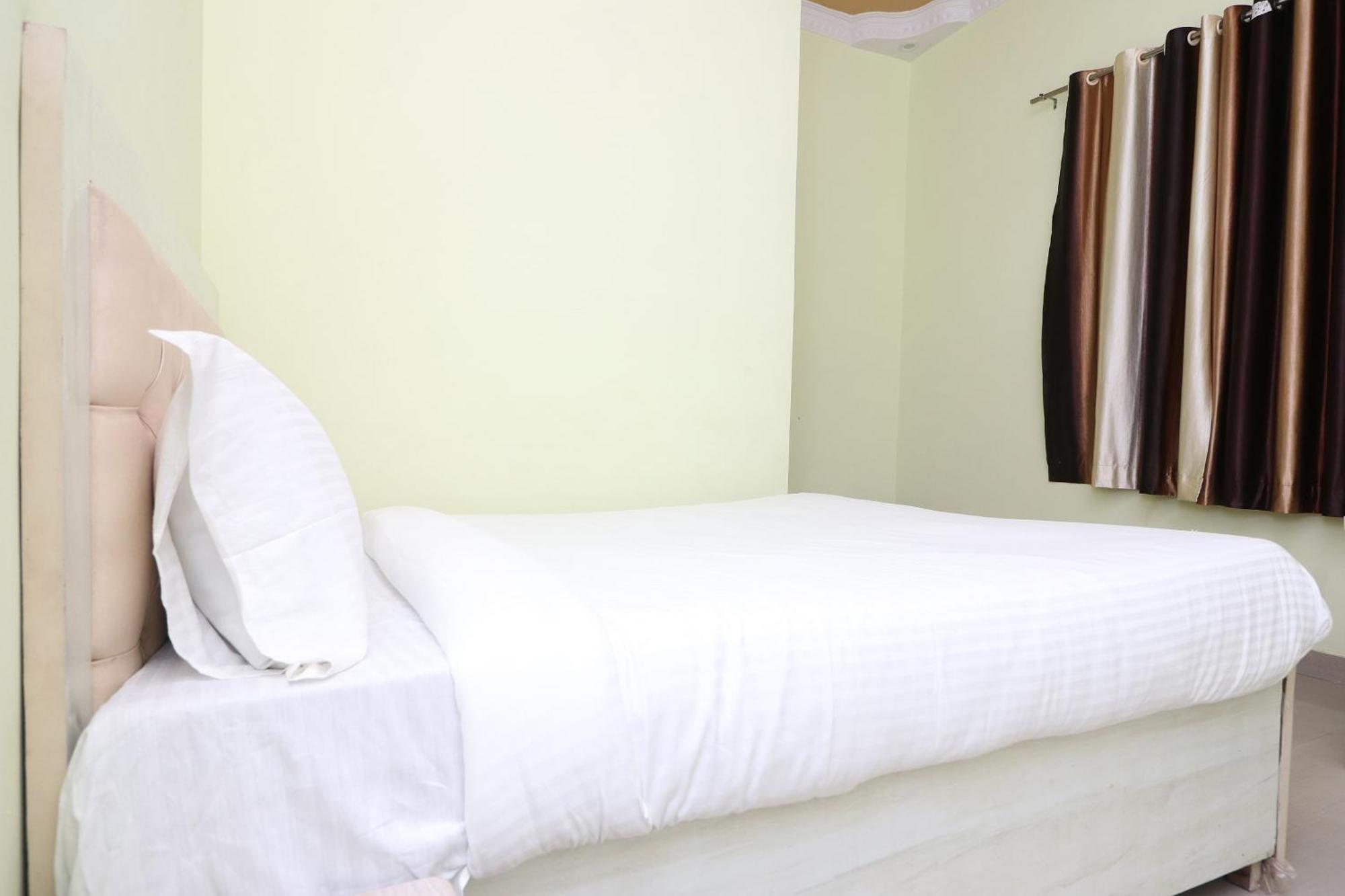 Hotel O Mulaqat Dadri Bagian luar foto